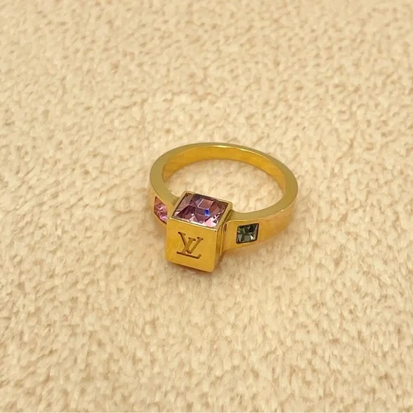 Auth Louis Vuitton M66826 Berg
Gamble Ring GD Pink L size 5.7g - Picture 8 of 10